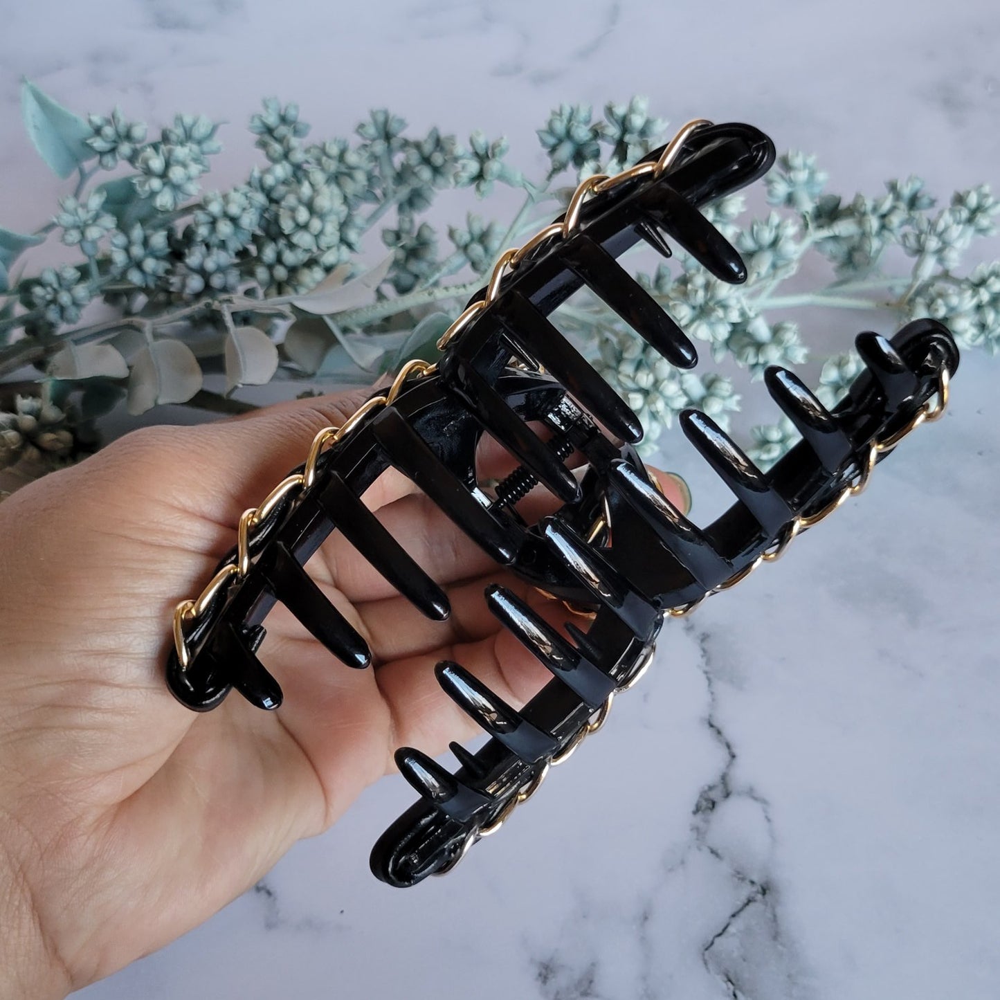 Rich Black Claw Clip