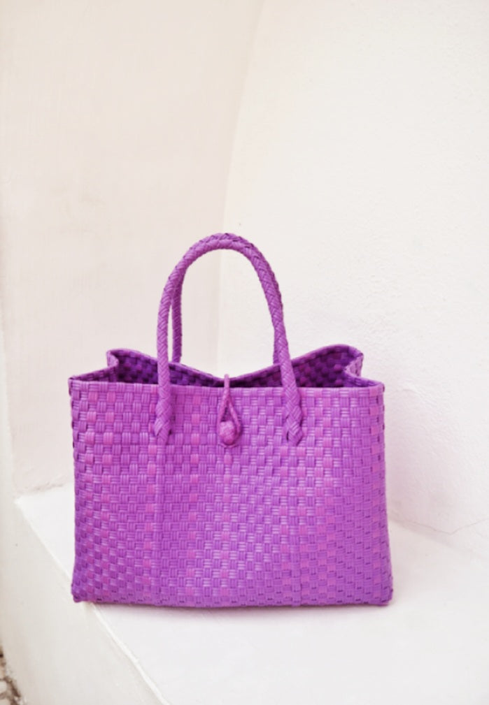 LOHLA HANDWOVEN HANDBAG