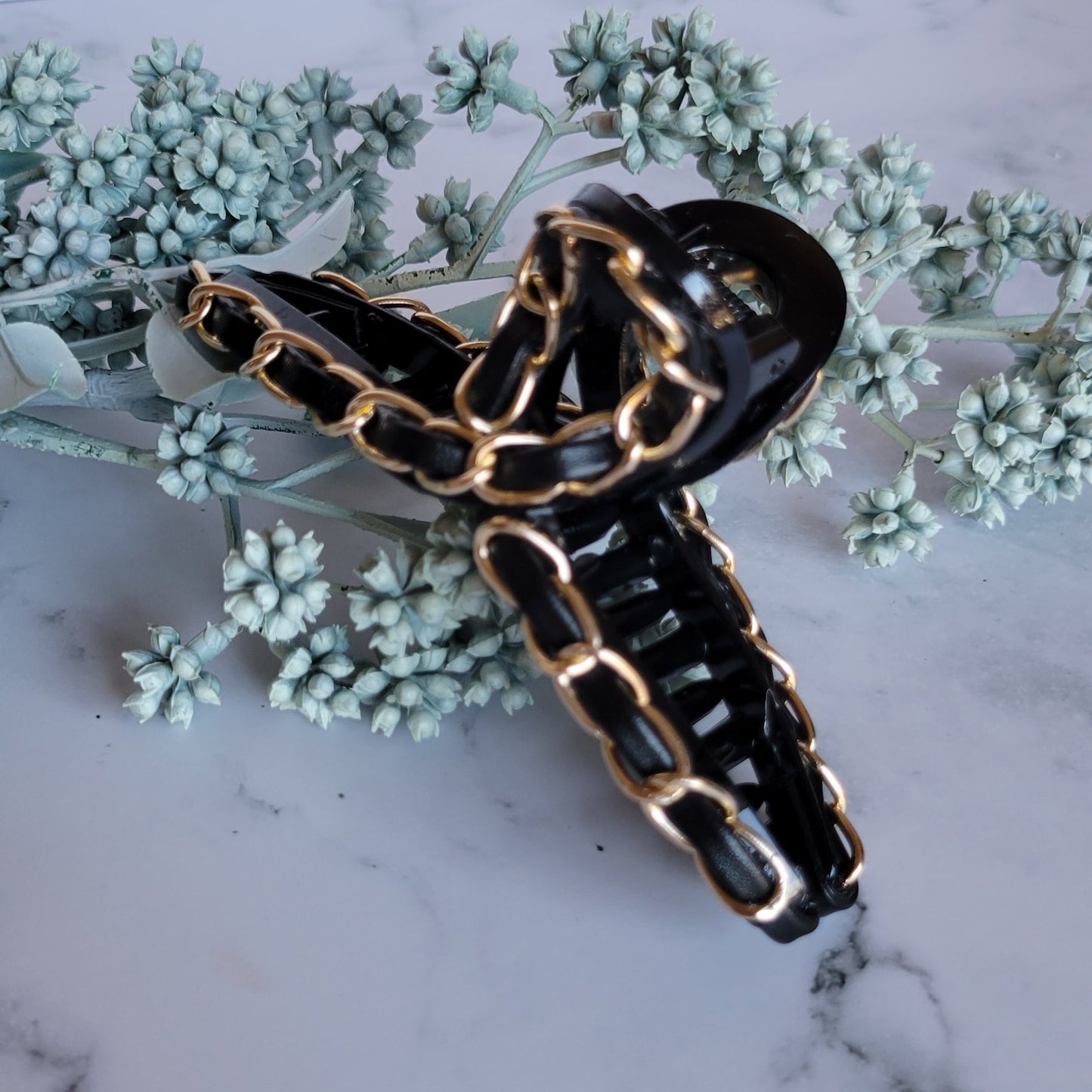 Rich Black Claw Clip