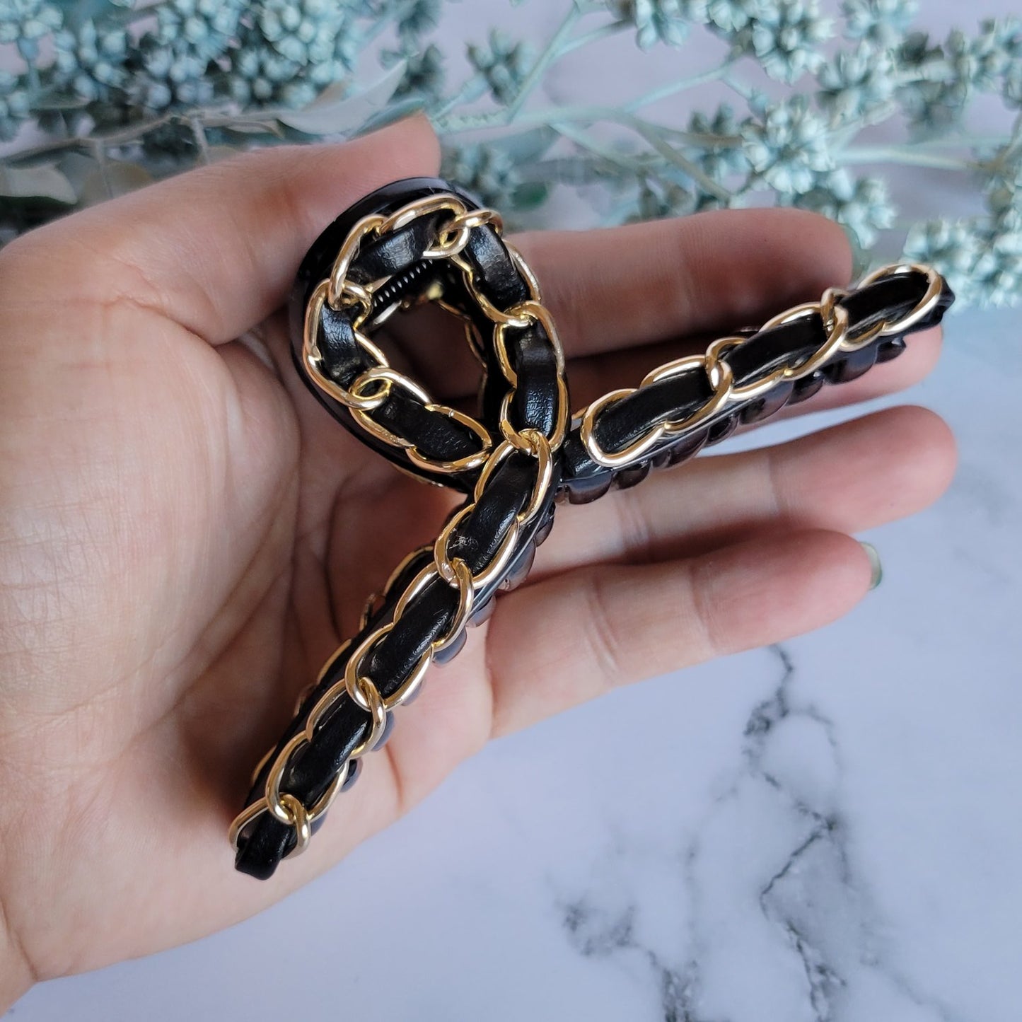 Rich Black Claw Clip