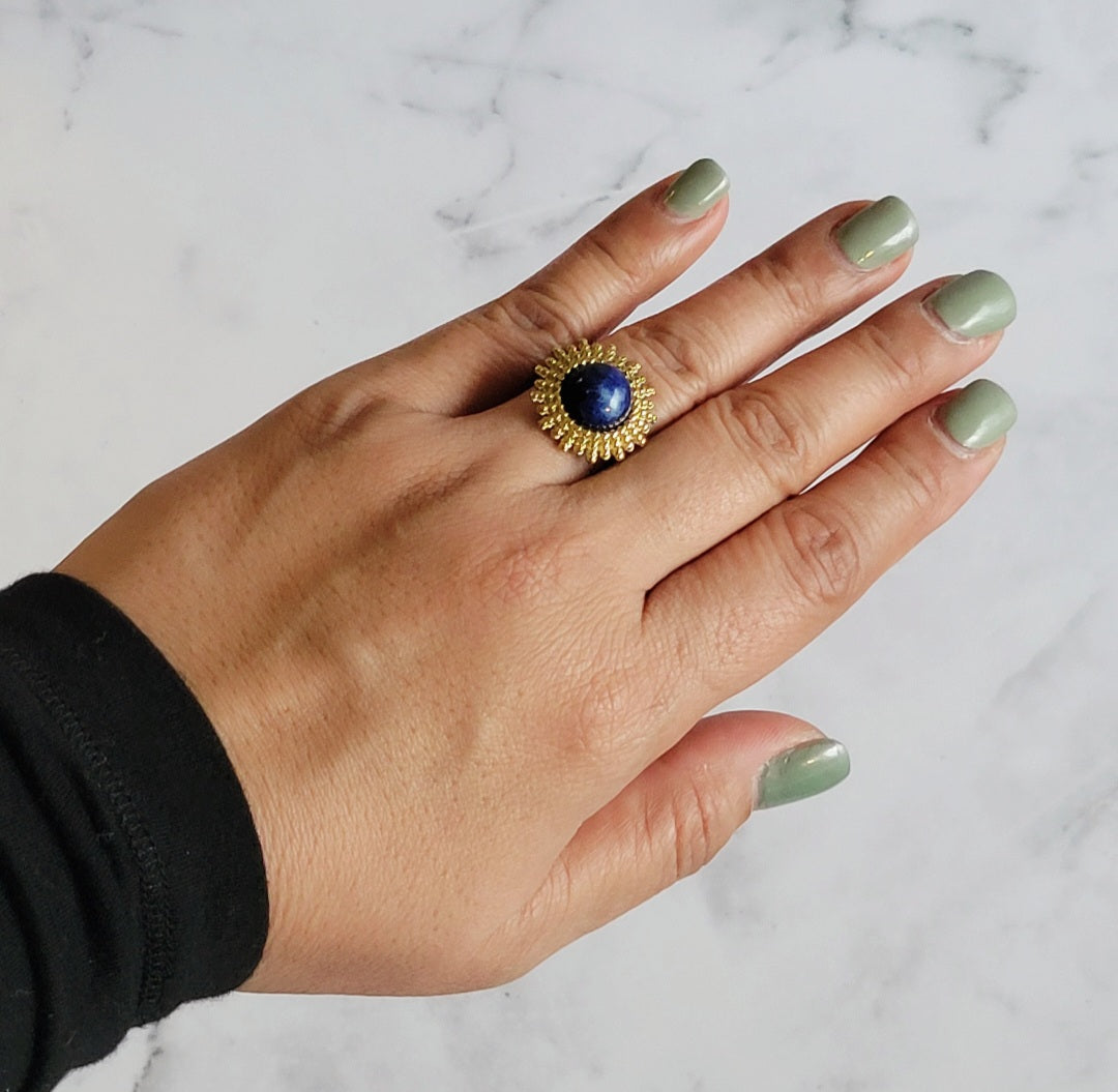 VINTAGE BLUE AGATE STONE RING